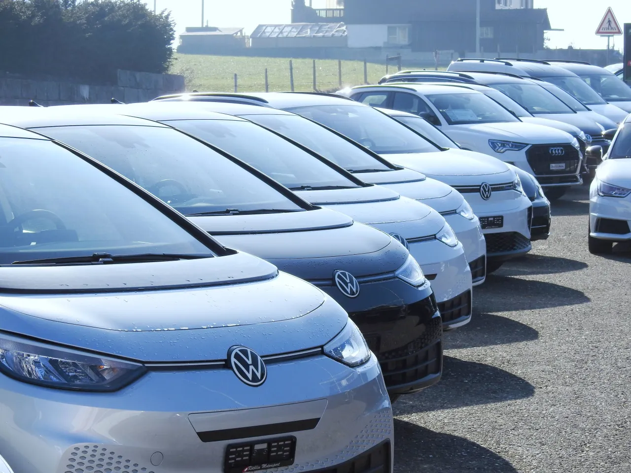 Zdjęcie Gebraucht Motor Verkauf: So vermeiden Sie Verluste und finden Käufer