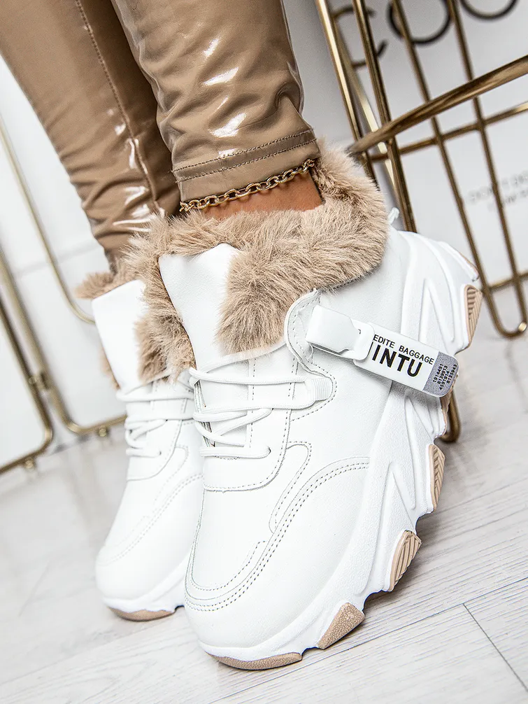 Zdjęcie Jakie są modne buty młodzieżowe? Sprawdź najnowsze trendy i kolory