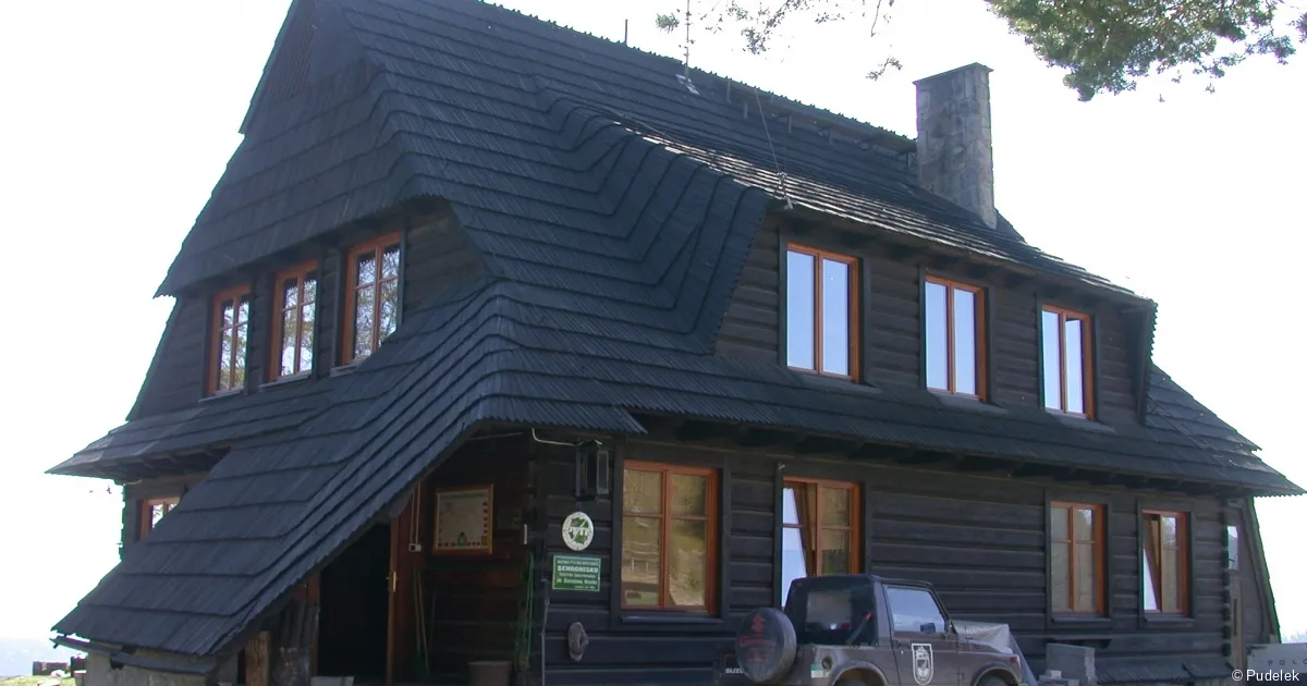 Zdjęcie Bacówka PTTK nad Wierchomlą - odkryj wyjątkowe miejsce w górach