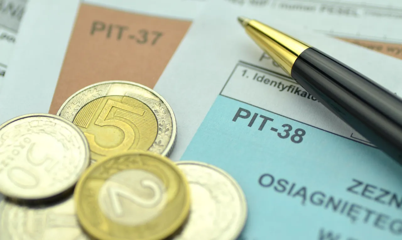 Zdjęcie PIT za wynajem mieszkania do kiedy? Nie przegap ważnego terminu!