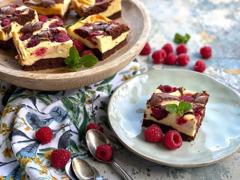 Zdjęcie Sernikobrownies z malinami? Jak połączyć takie dwa desery w jeden?