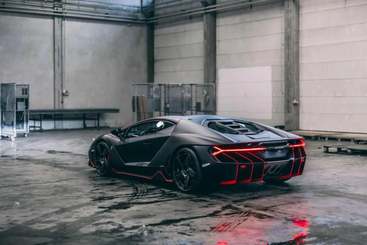 Zdjęcie Ile kosztuje Lamborghini Centenario? Ceny, które mogą zaskoczyć