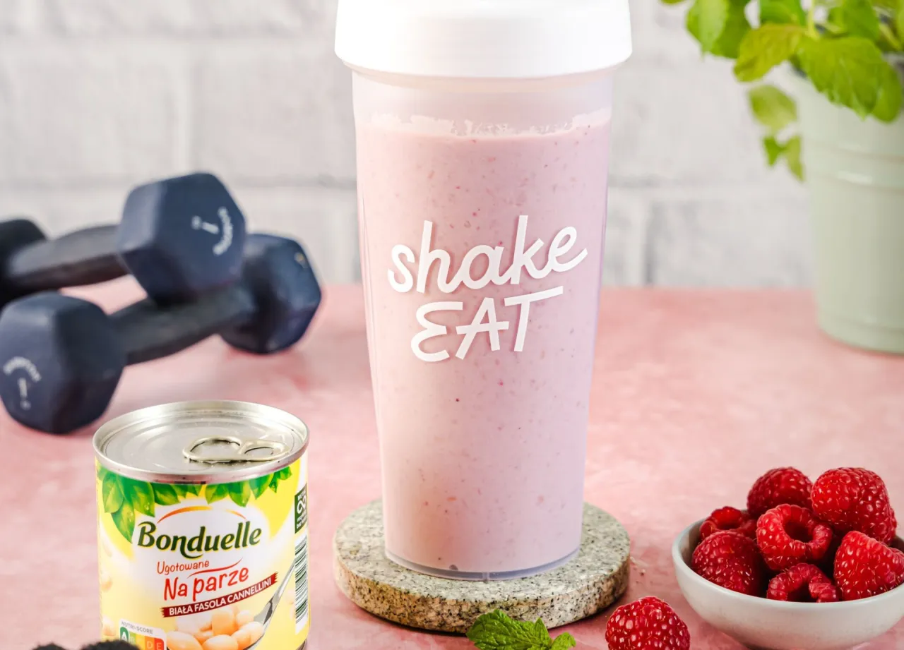 Zdjęcie Shake proteinowy przed czy po treningu - co przynosi lepsze efekty?
