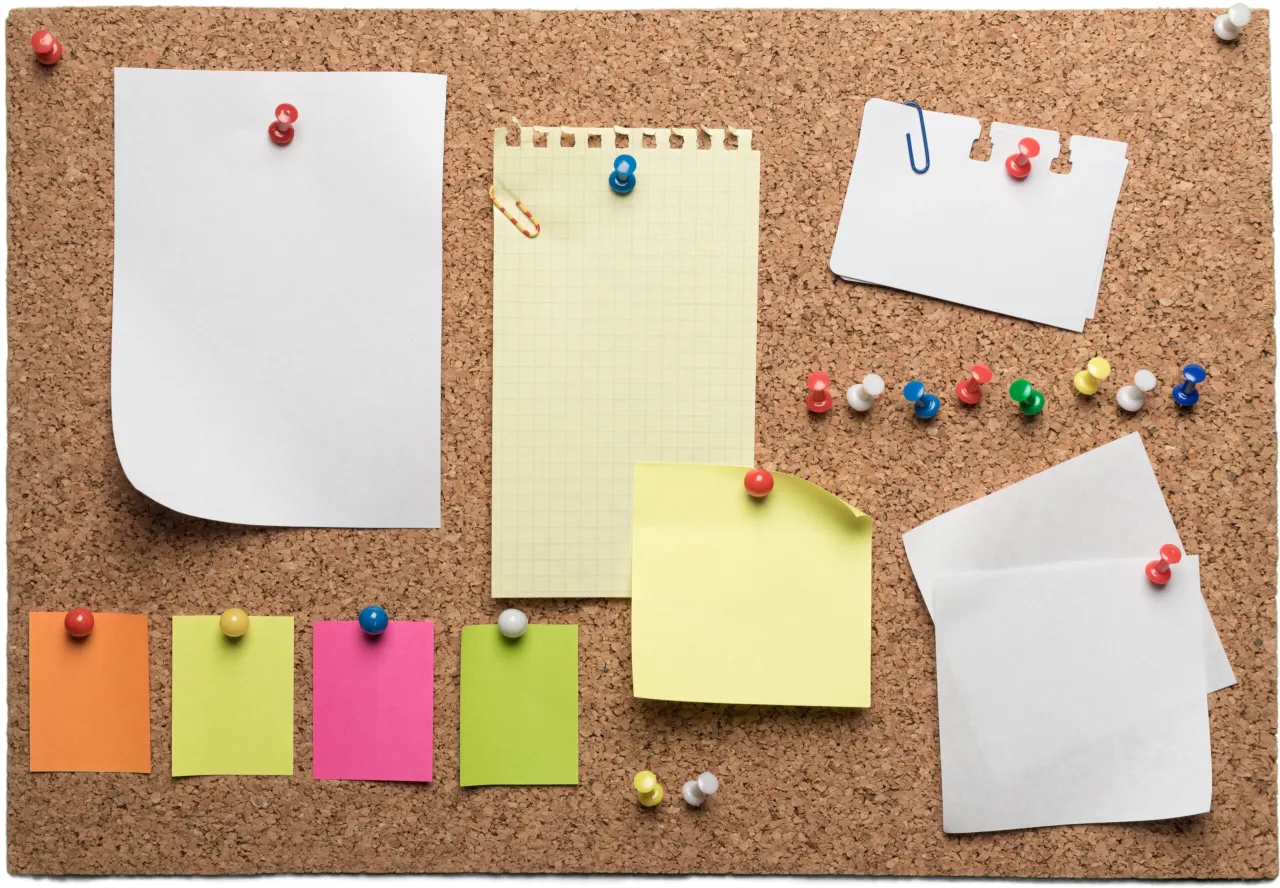 planowanie procesu edukacyjnego na tablicy korkowej