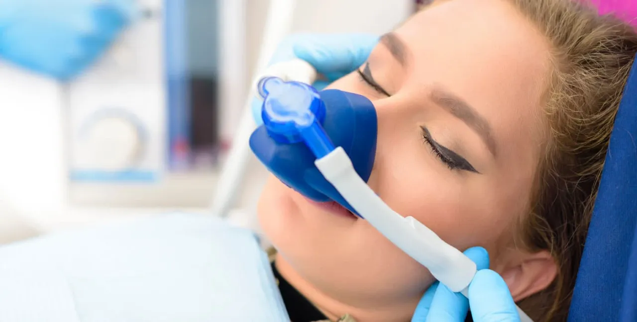 sedacja wziewna dziecko dentysta maska uśmiech