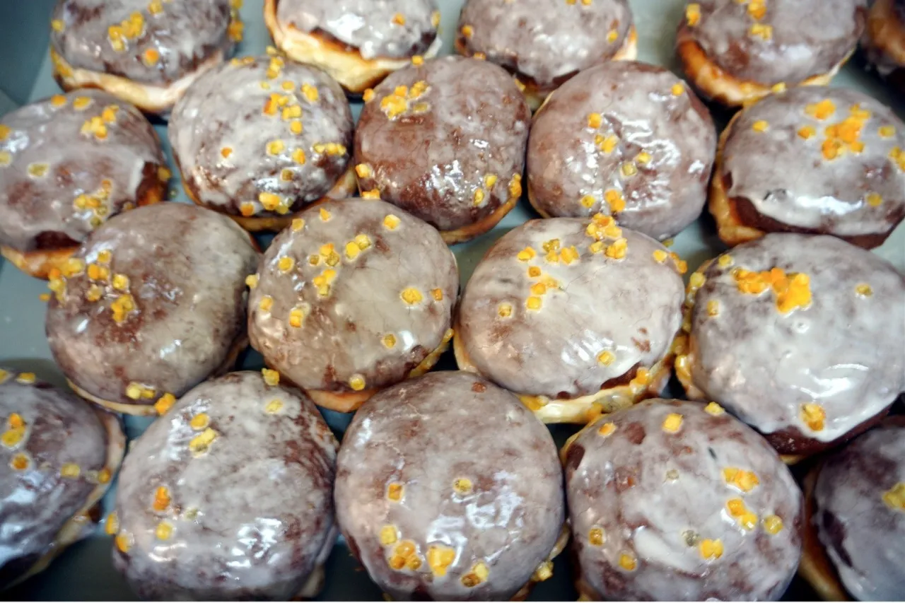 alternatywne metody odświeżania czerstwego ciasta