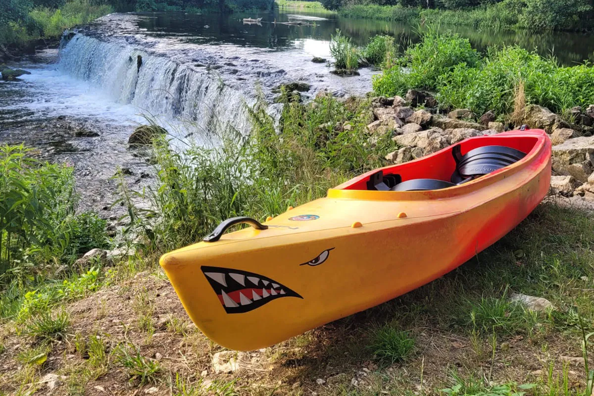 wypożyczalnia kajak&oacute;w Liswarta Zawady