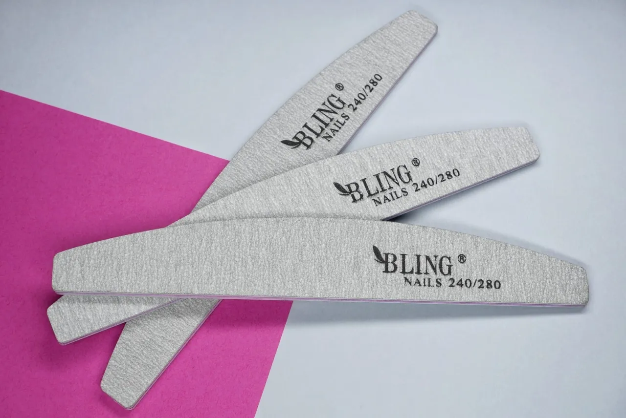 Rodzaje pilnik&oacute;w do paznokci szklany papierowy mineralny