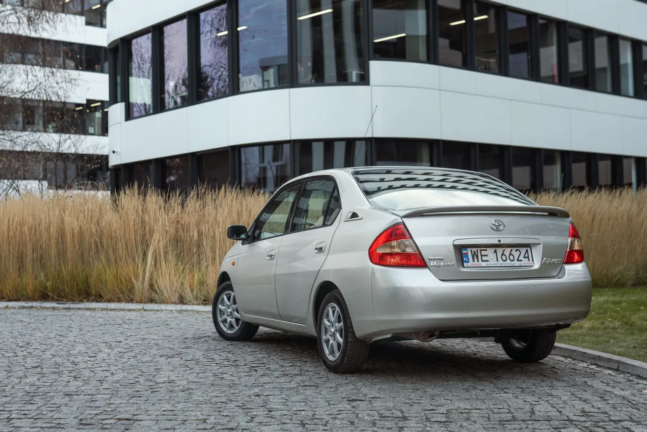 Toyota Prius 1997 premiera