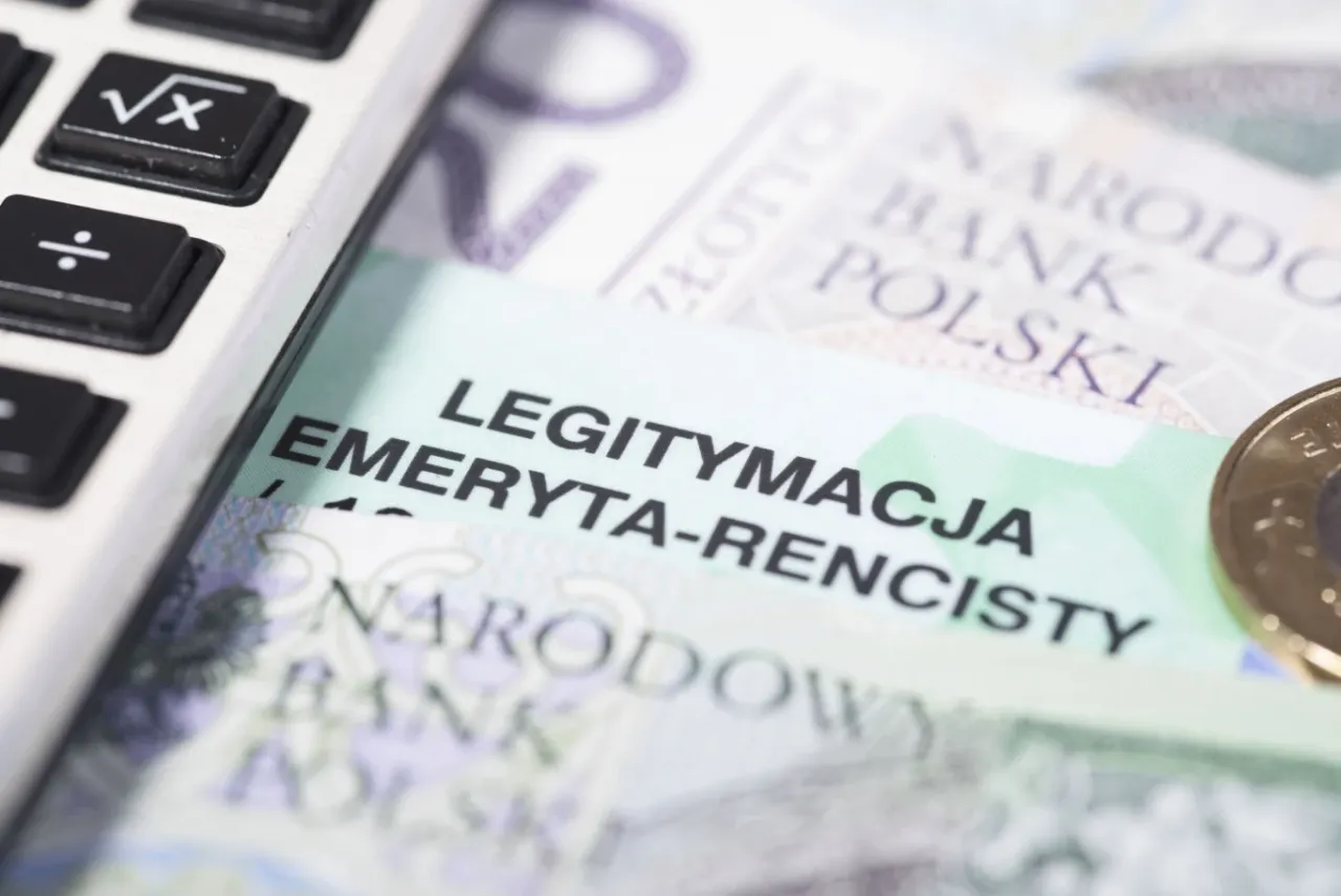 wykres koszty emerytur stażowych budżet państwa