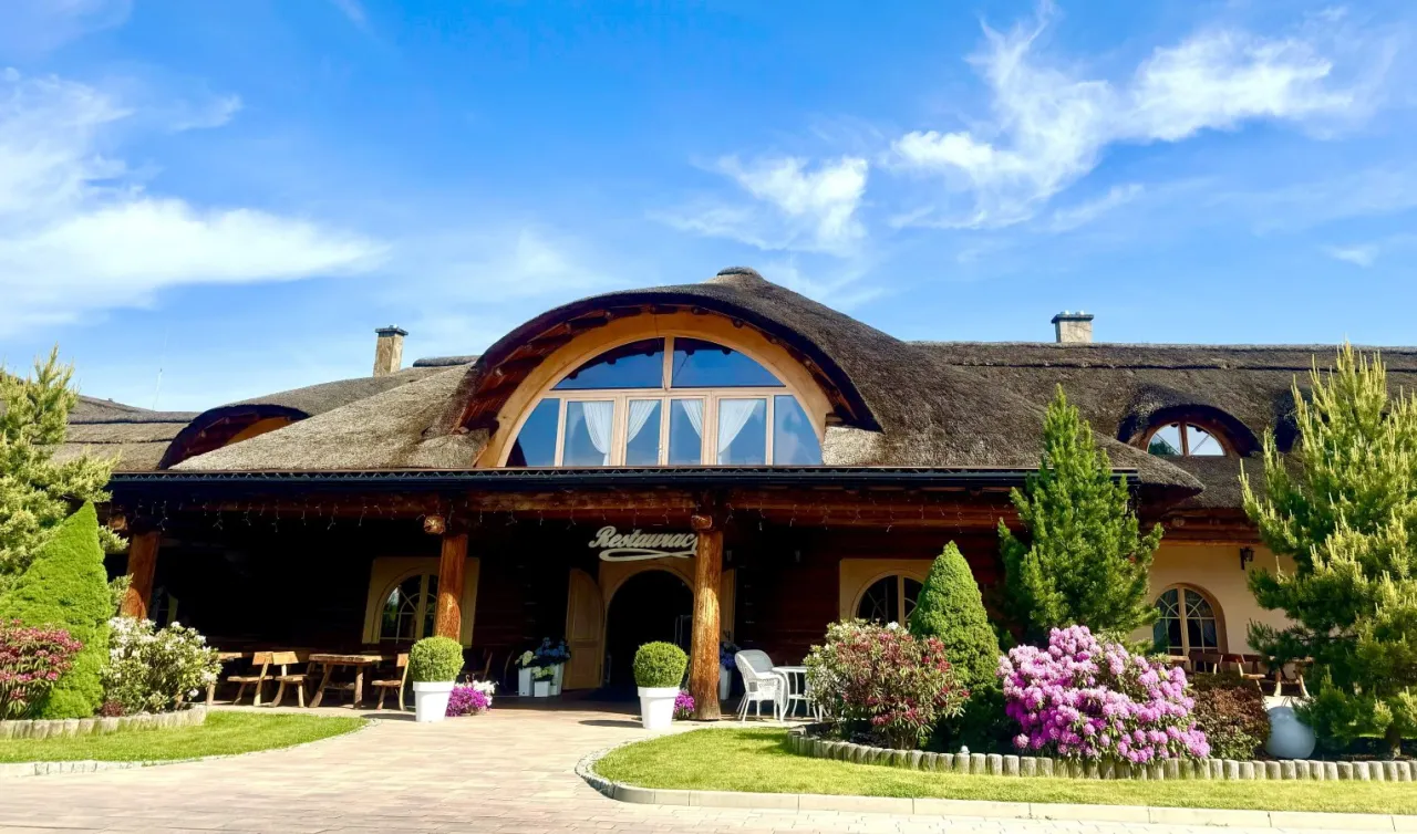 Dworek G&oacute;ralski Łodygowice architektura wnętrza elewacja