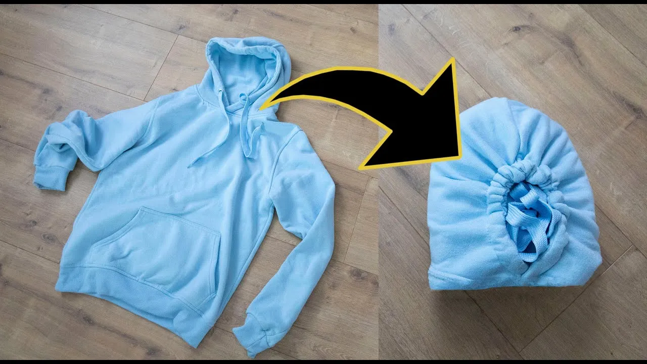 składanie bluzy z kapturem w kostkę metoda konmari