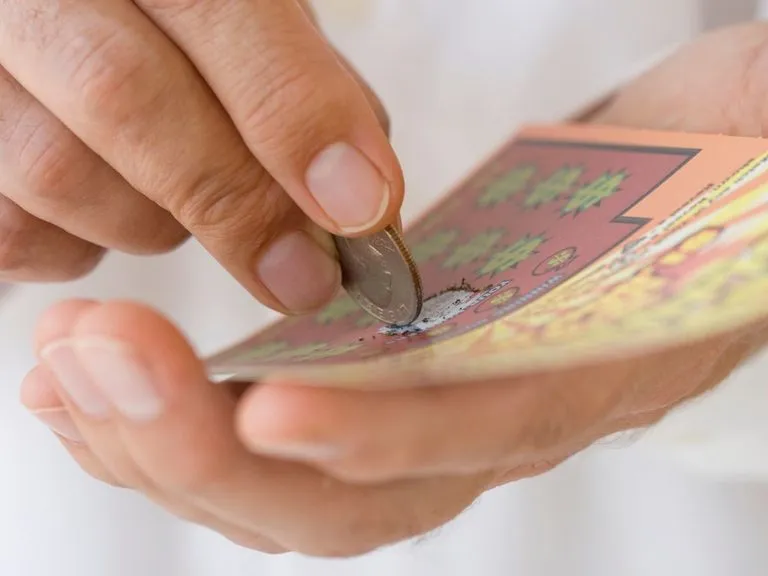 Zdjęcie Jak zrobić bukiet z kuponów lotto, który zachwyci każdego obdarowanego