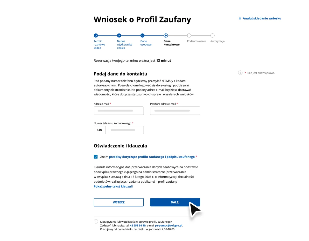 Osoba przygotowująca dokumenty do założenia profilu zaufanego