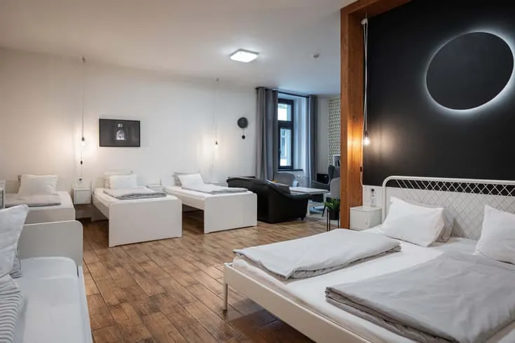 Rodzaje noclegów w Pradze: hostel, hotel, apartament