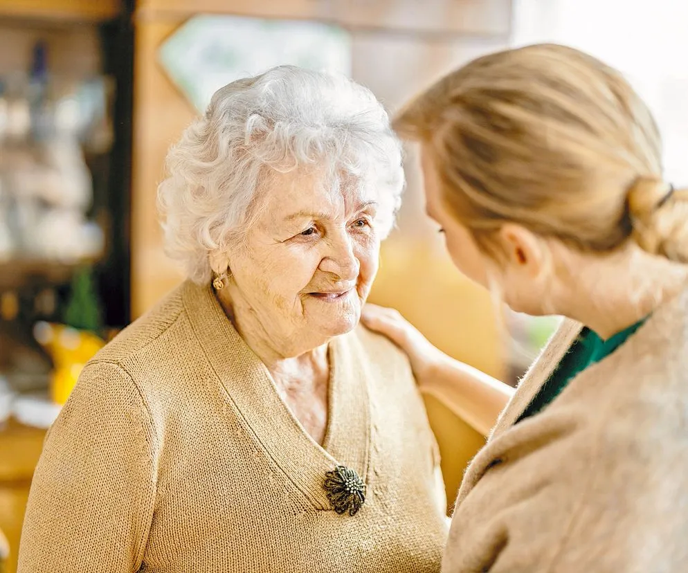 opiekunka MOPS wsparcie seniora