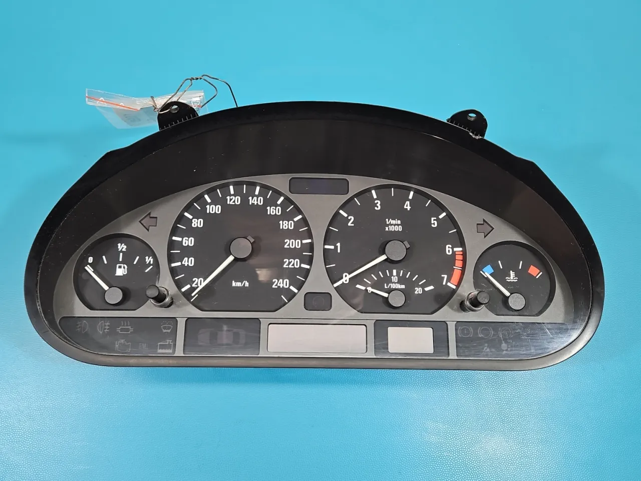 BMW E46 wskaźnik paliwa deska rozdzielcza