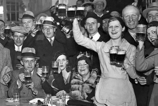 jedzenie i koktajle lata 20. prohibicja