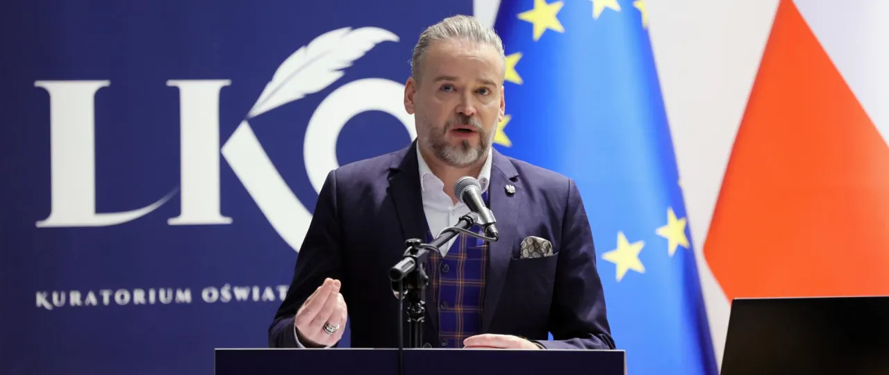 Widełki płacowe stanowisk w kuratorium oświaty