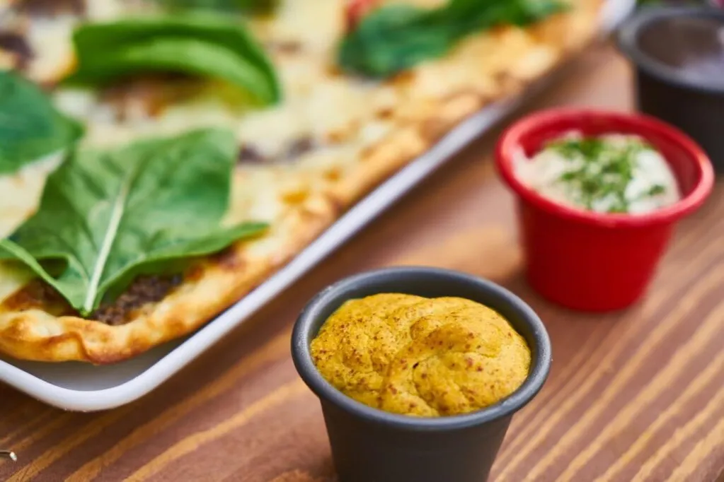 nietypowe sosy do pizzy