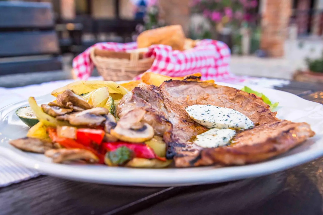 Kroatische Grillplatte Spezialitäten