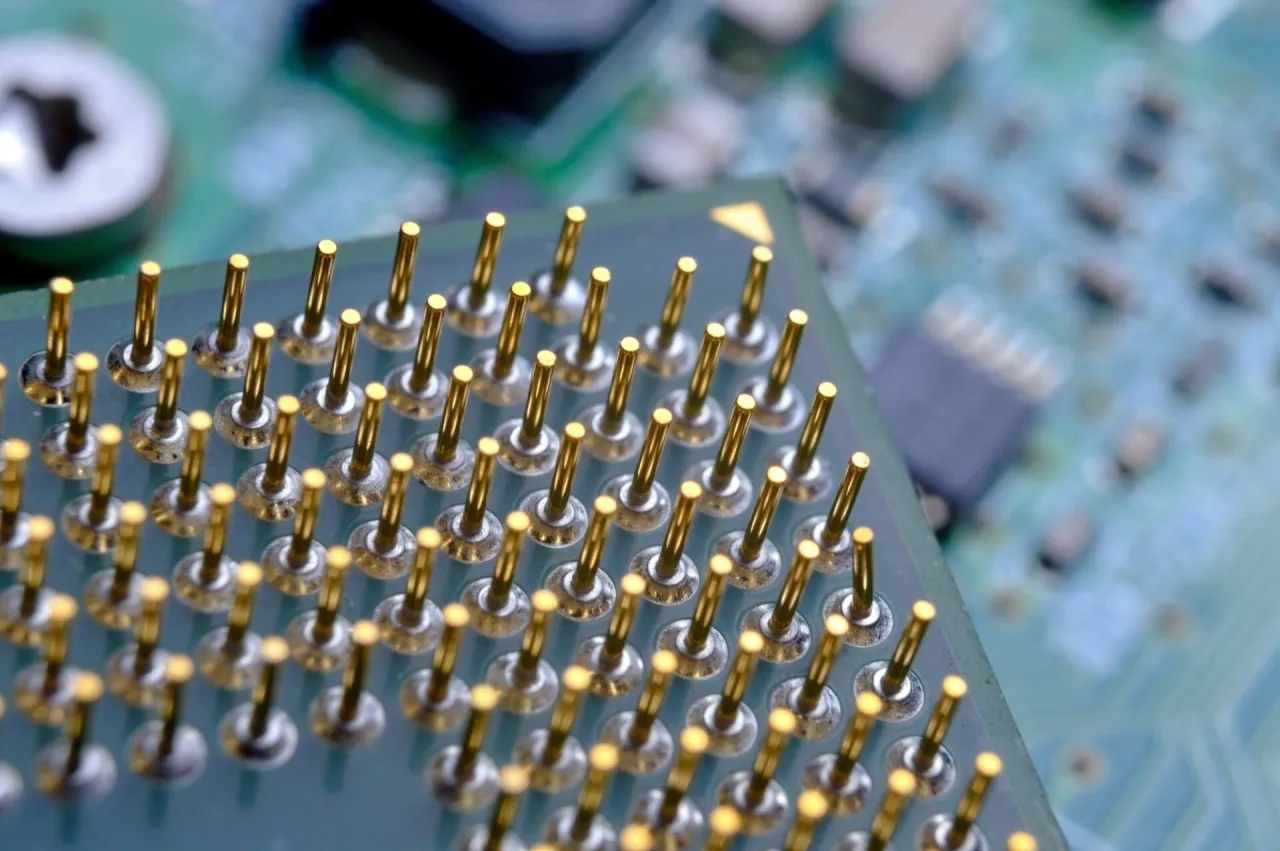 złoto w elektronice schemat