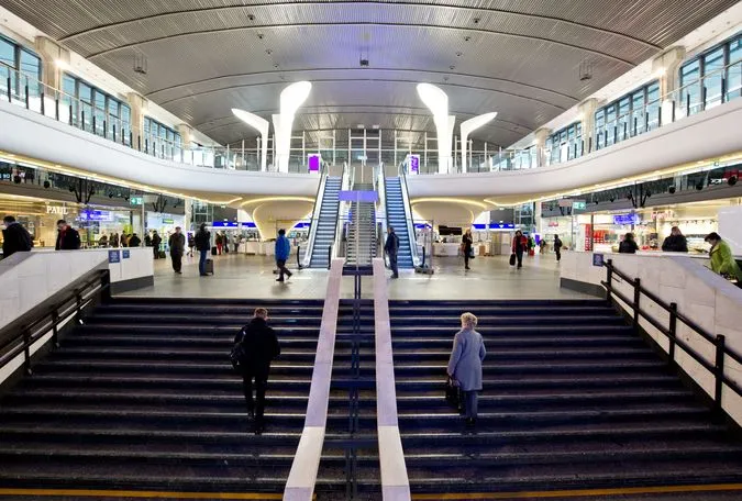 Dworzec kolejowy Warszawa Centralna