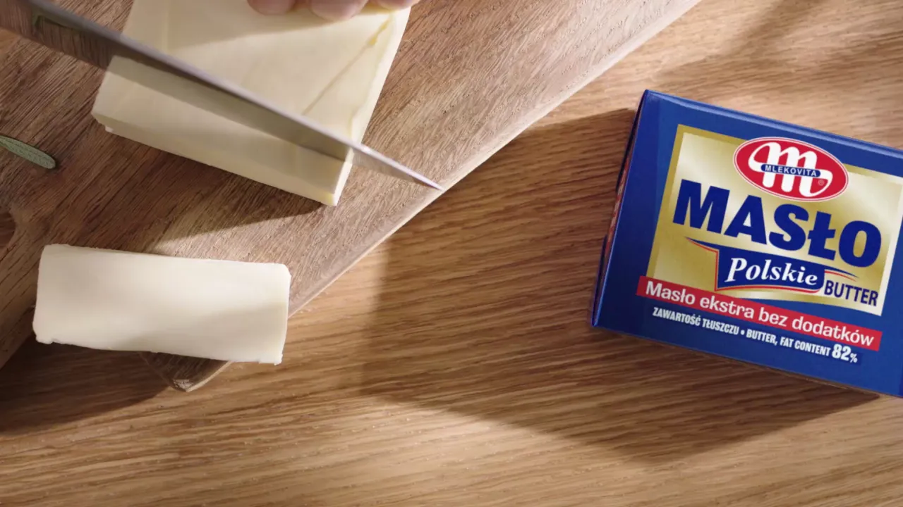 etykieta masła skład 82% tłuszczu mlecznego