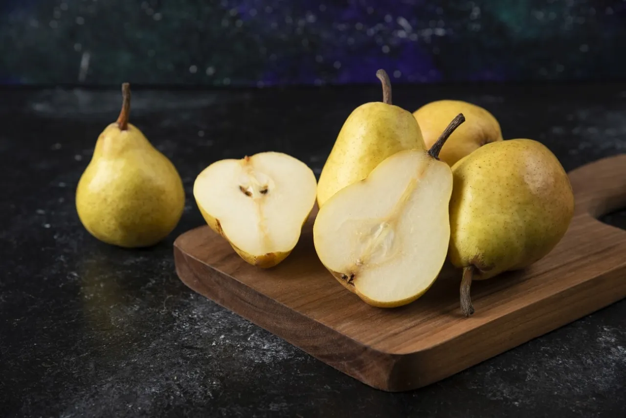 Zdjęcie Ile kcal ma gruszka? Poznaj wartość odżywczą tego owocu