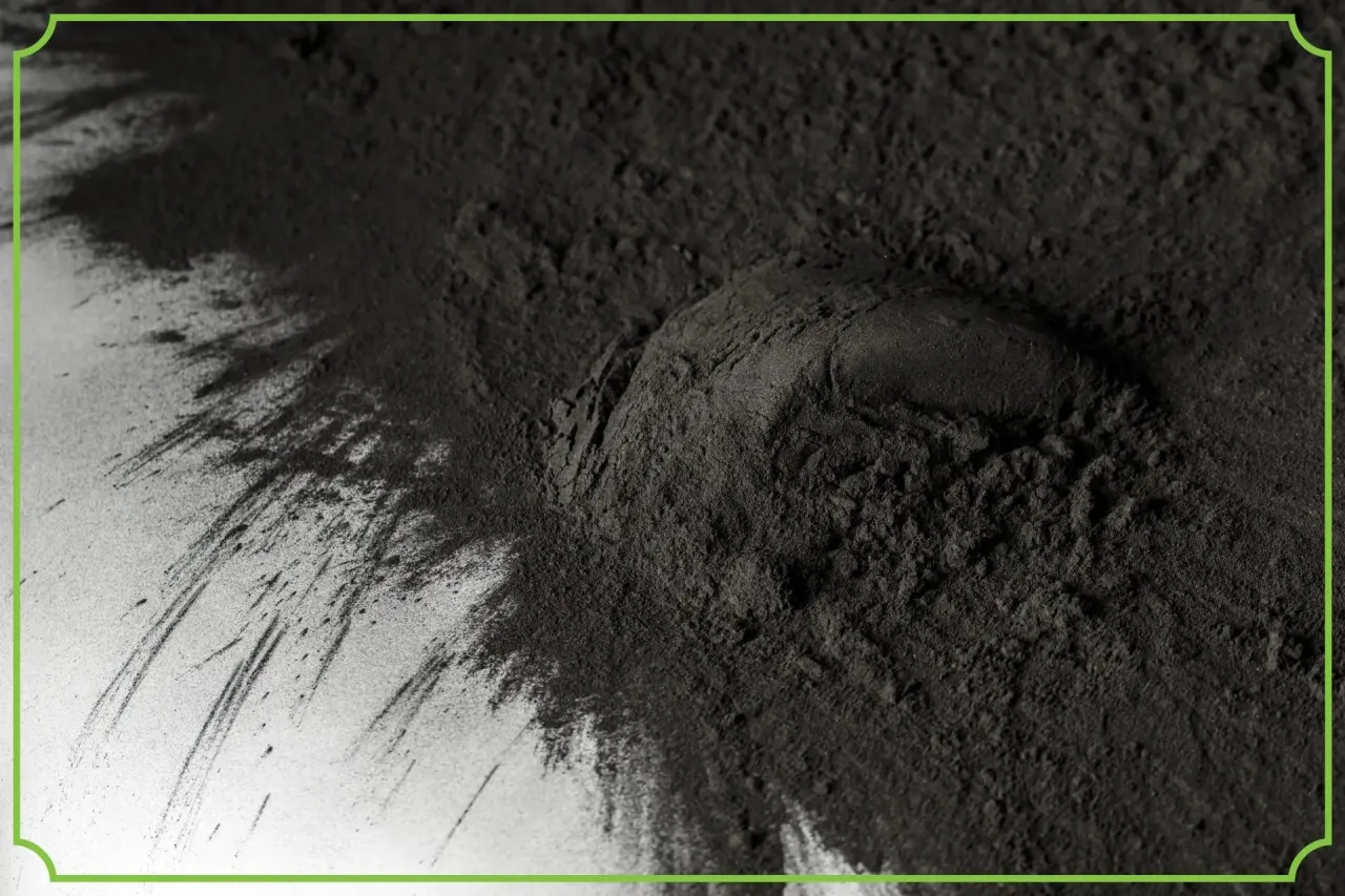 węgiel aktywny mechanizm działania adsorpcja infografika