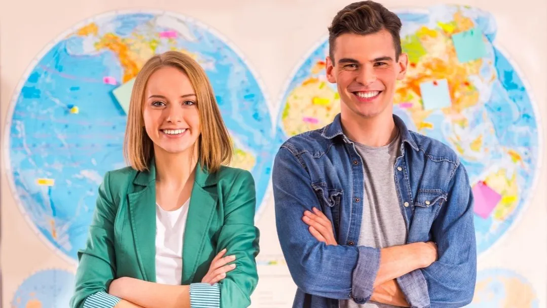 różnice między organizatorem turystyki a agentem