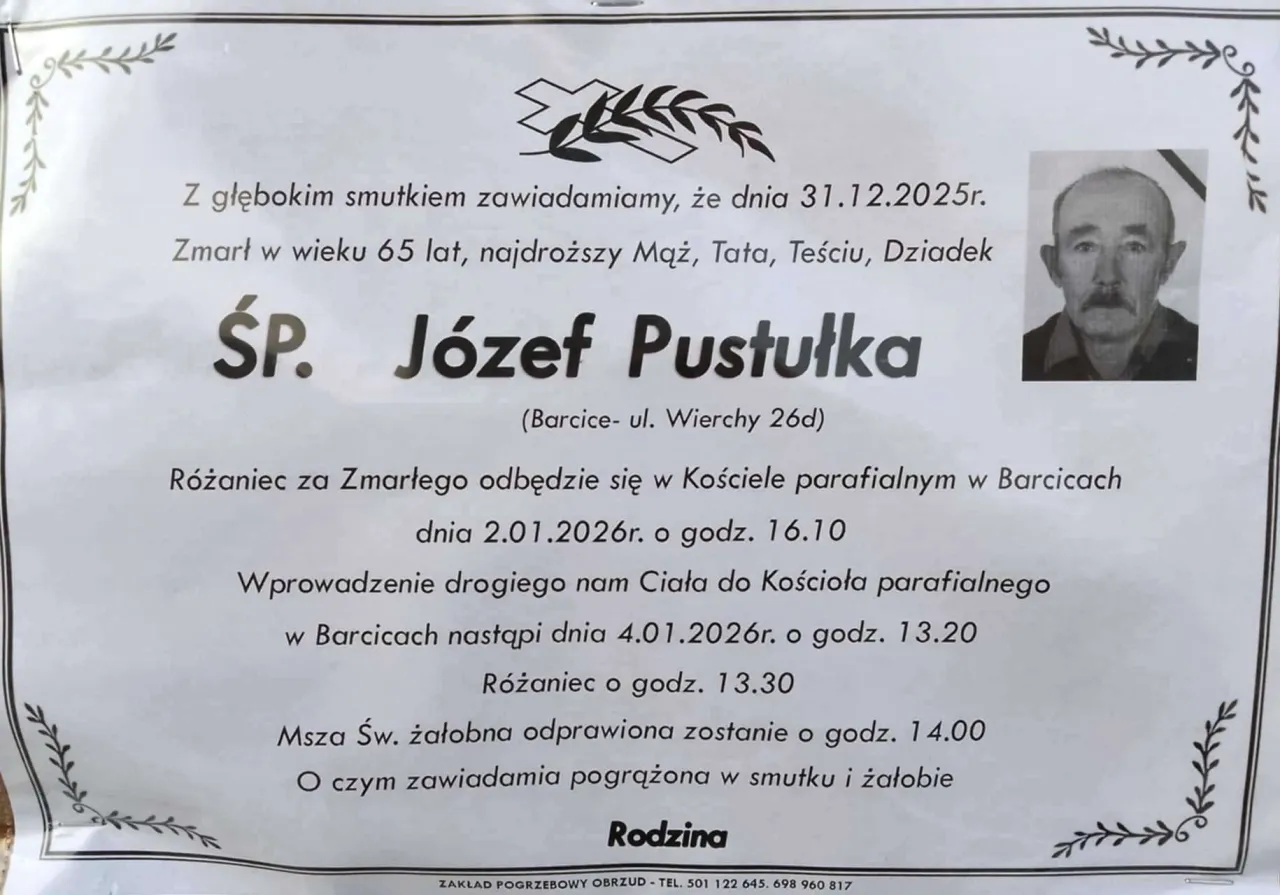 Tablica ogłoszeń parafialnych, nekrologi w kościele