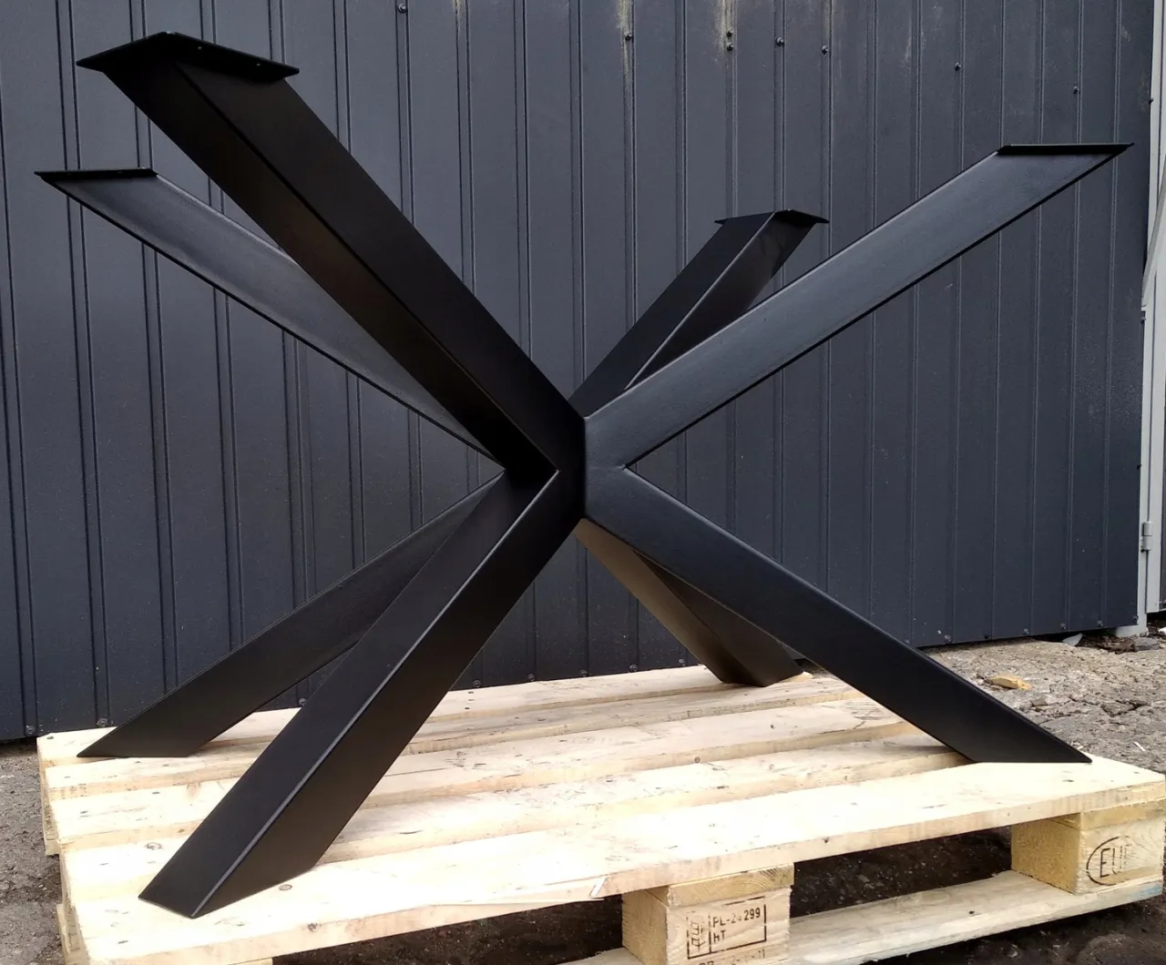 gotowa noga pająk czarny mat