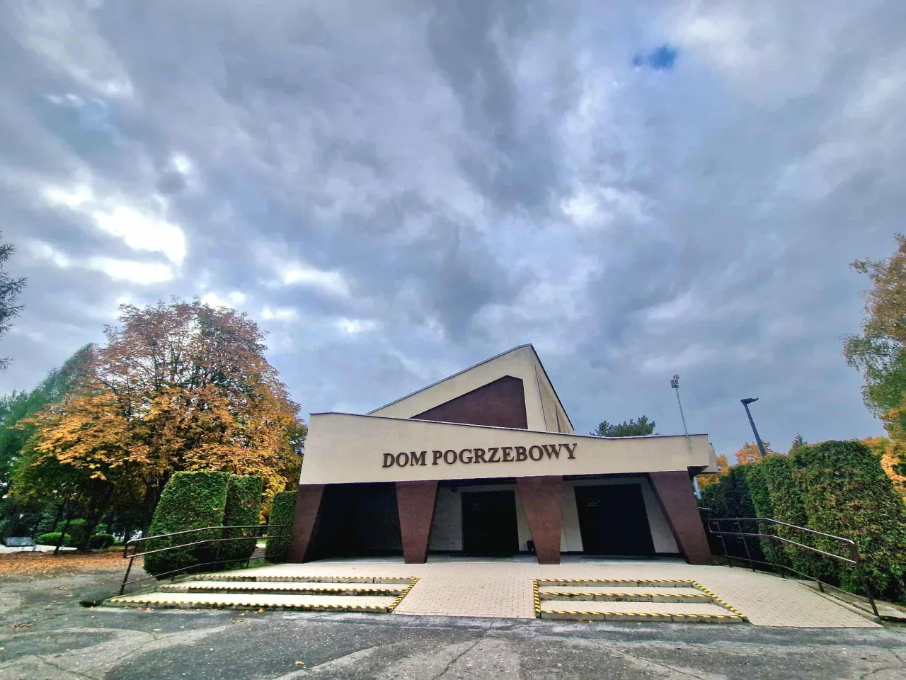 kontakt z parafią Pabianice, kancelaria pogrzebowa