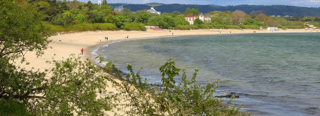 czynniki wpływające na cenę noclegu nad morzem grafika