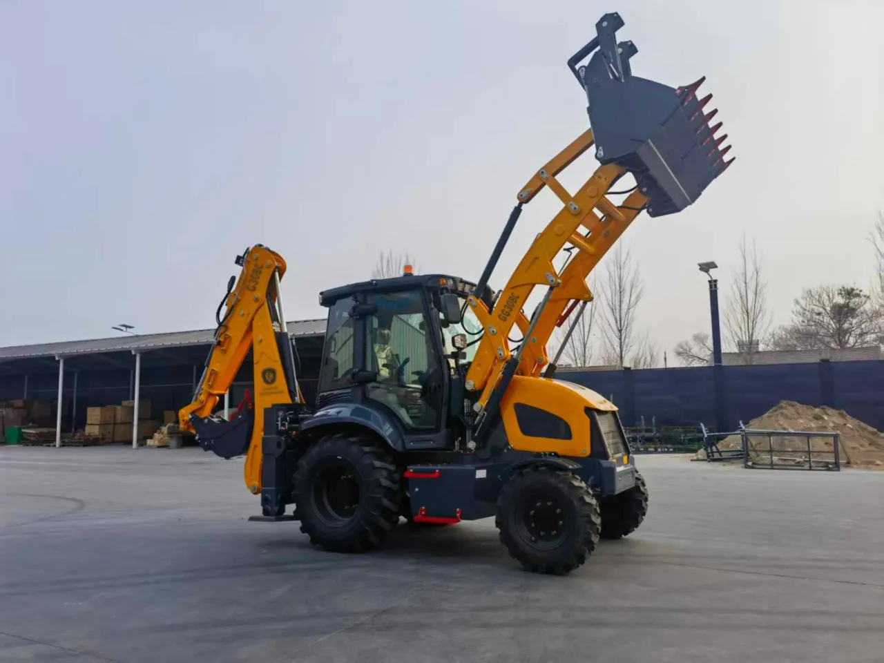 modele koparko-ładowarek do 30 tys. zł