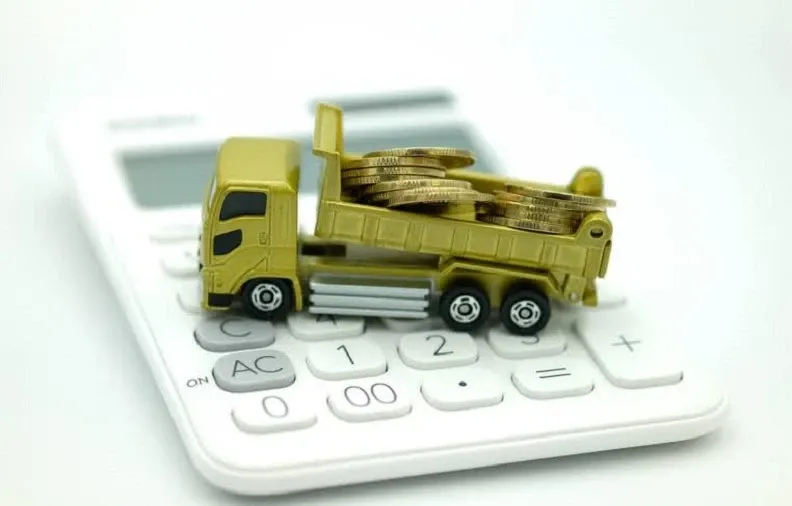 Mapa Europy z zaznaczonymi średnimi zarobkami kierowców ciężarówek w różnych krajach