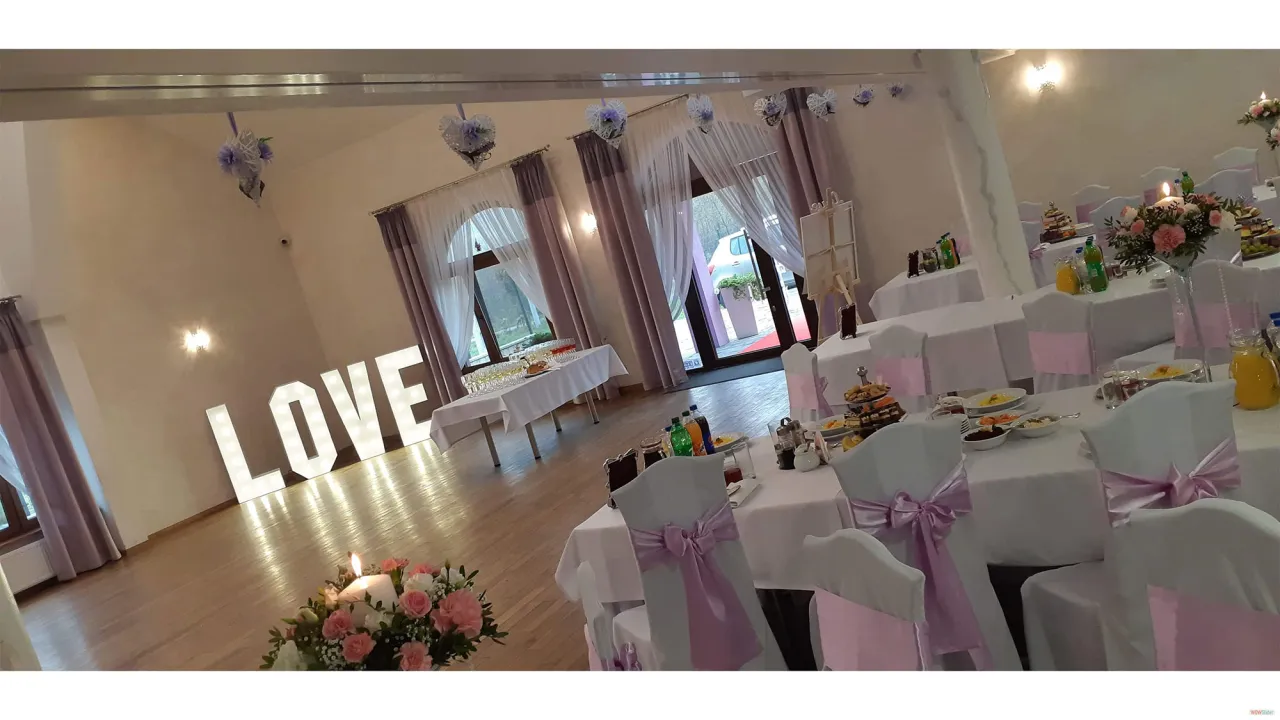 Lawendowy Dworek Klucze sala glamour i sala loftowa