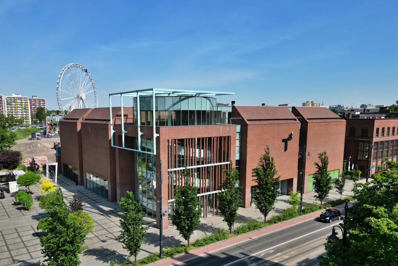 Centrum Sztuki Wsp&oacute;łczesnej Znaki Czasu Toruń architektura