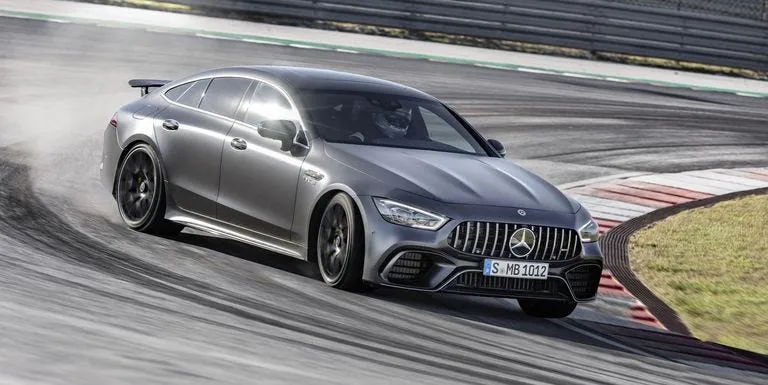 Mercedes-AMG GT 4-Door Coupé różne wersje