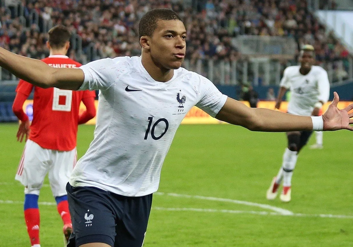 Kylian Mbapp&eacute; młody, AS Monaco, PSG transfer, Mistrzostwa Świata 2018