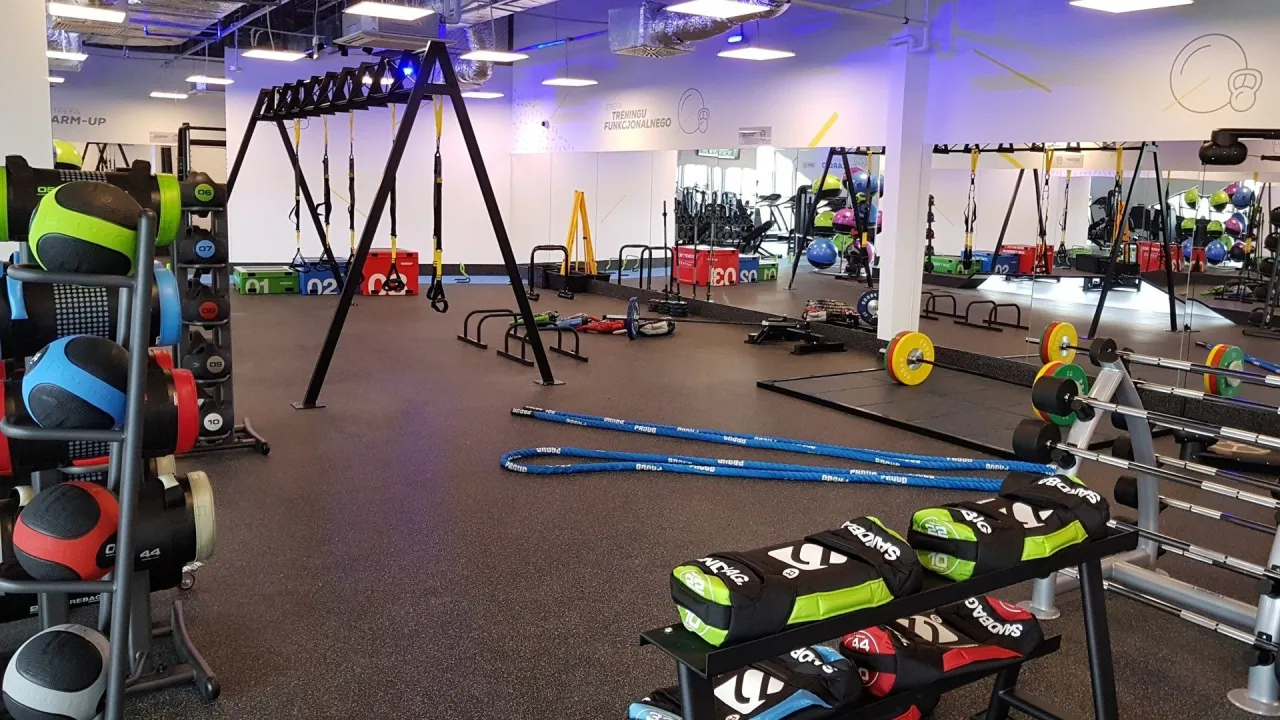Human Fitness Białystok wnętrze siłowni