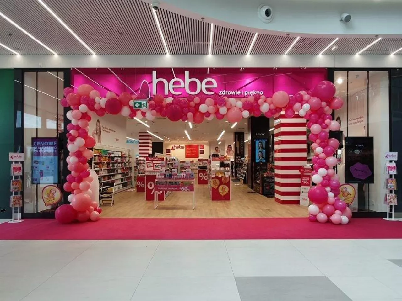 Farby do włos&oacute;w drogeryjne Rossmann Hebe