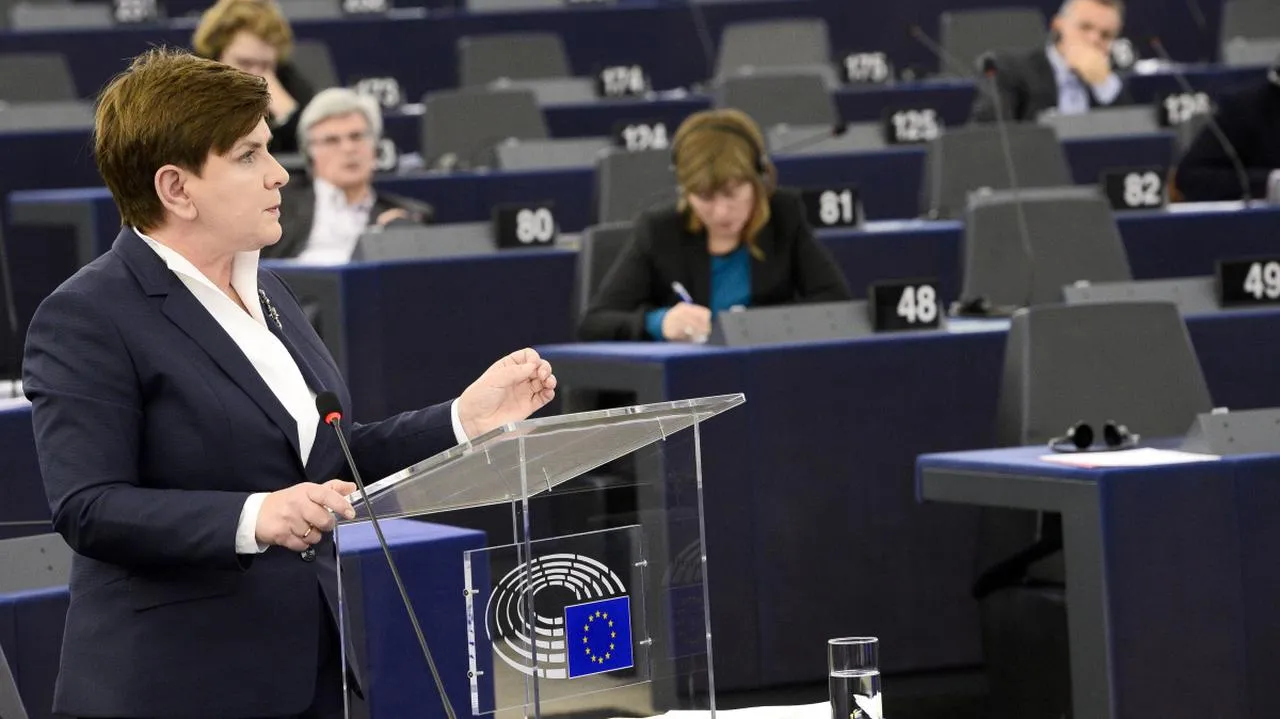 Zdjęcie Jak PiS donosił do Brukseli: kontrowersje i nieznane fakty