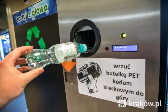 Zdjęcie Jak automaty do recyklingu butelek zmieniają nasze podejście do ekologii