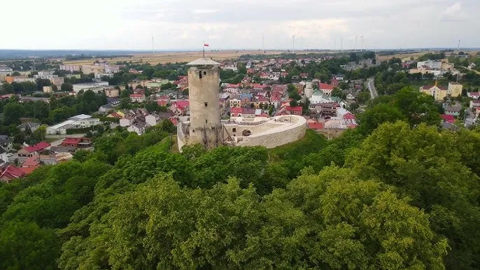 Zdjęcie Iłża atrakcje: Odkryj najciekawsze miejsca, których nie możesz przegapić