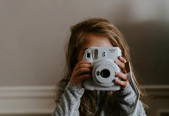 Zdjęcie Jaki obiektyw do fotografii dziecięcej wybrać, by nie przegapić ważnych chwil