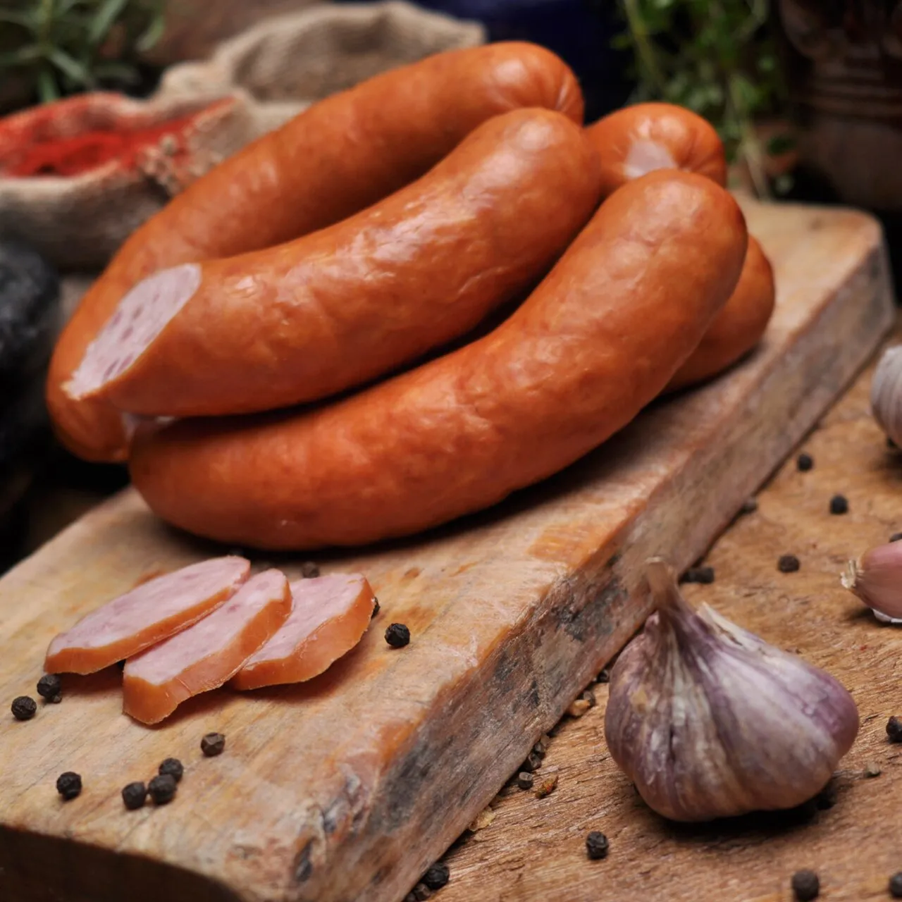 Zdjęcie Ile kosztuje kiełbasa śląska? Zaskakujące ceny w sklepach i online