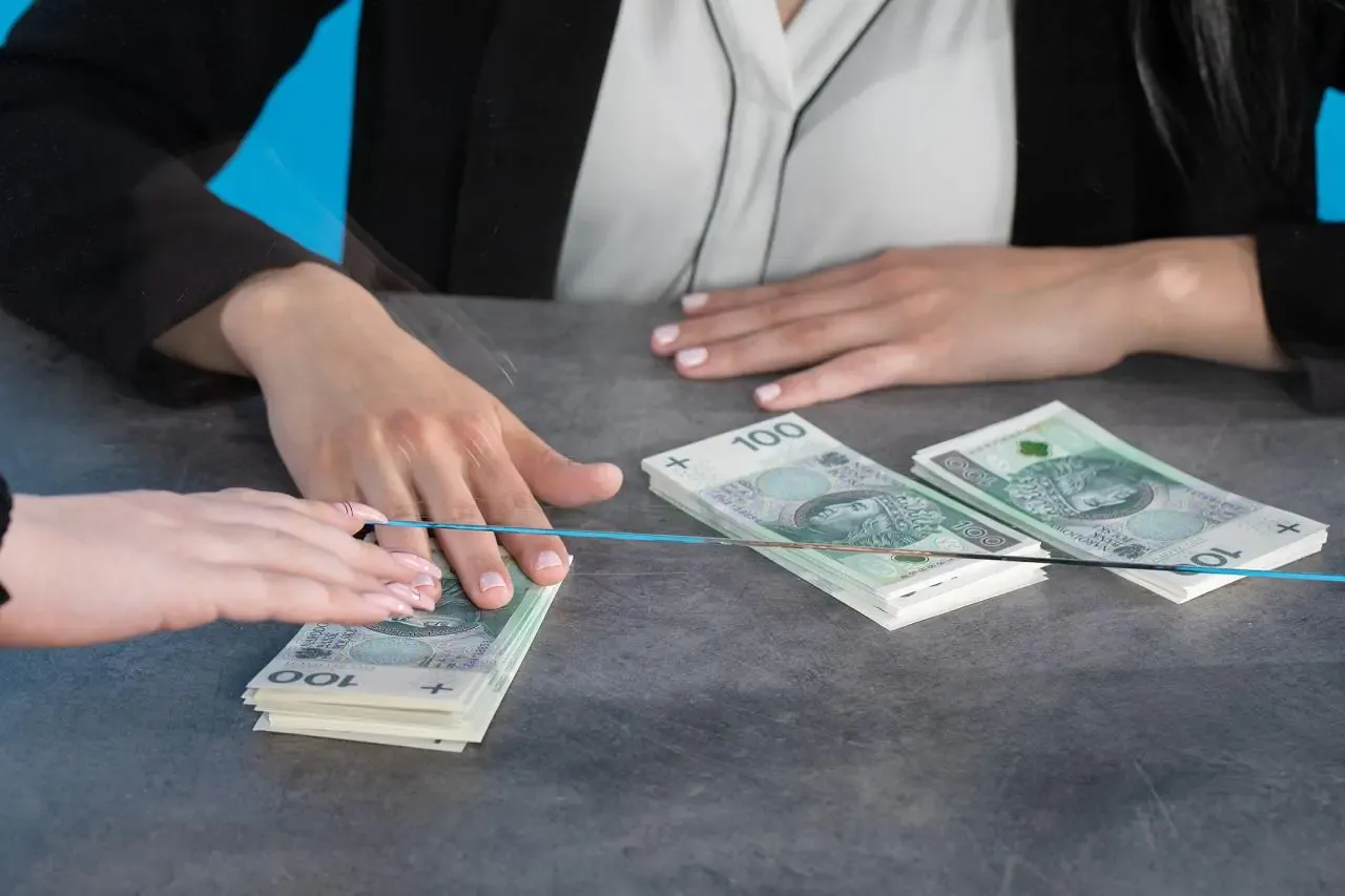 Zdjęcie Pieniądze złożone w banku - Jak działają i jakie zasady obowiązują?