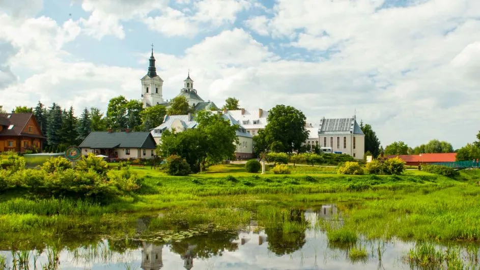 Zdjęcie Sanktuarium Matki Bożej Królowej Polski - historia, miejsca i pielgrzymki